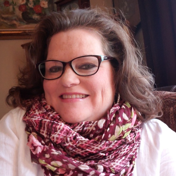 Meet your Posher, Kim - Picture 1 of 1